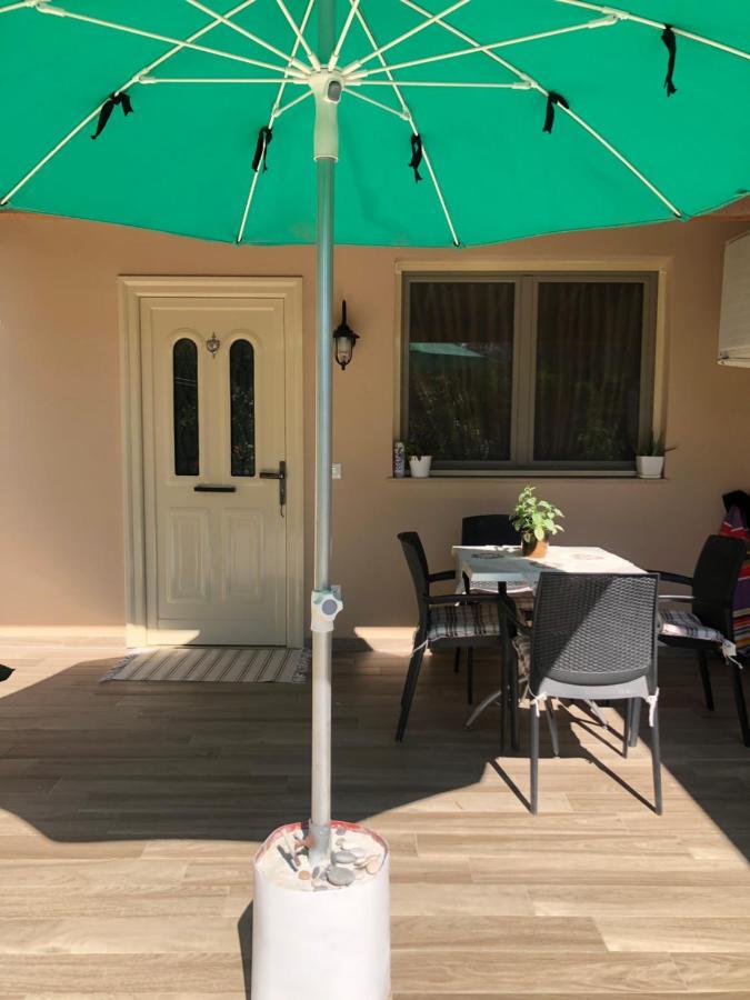 ホテル Olive House. Vlorë エクステリア 写真