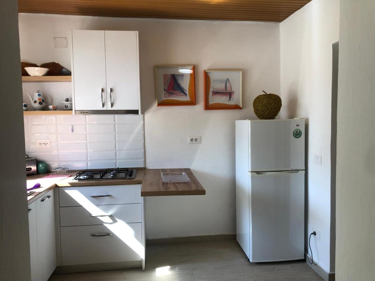ホテル Olive House. Vlorë エクステリア 写真